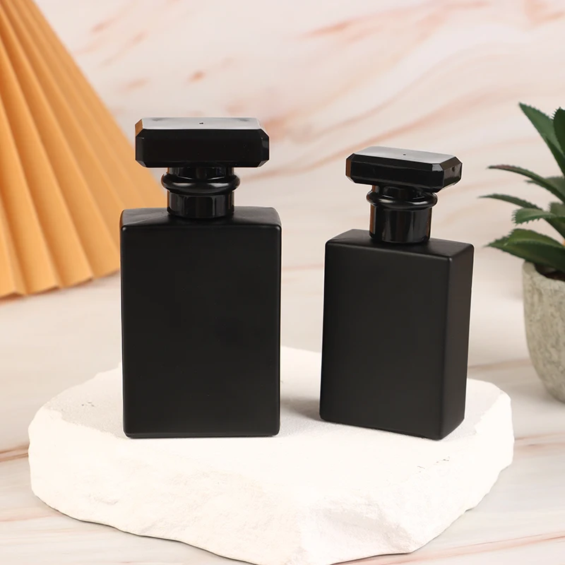 30/50ml Bright Black Perfume Bottle Glass Empty Bottle High-end Portable Spray Makeup Water Bottle Mist