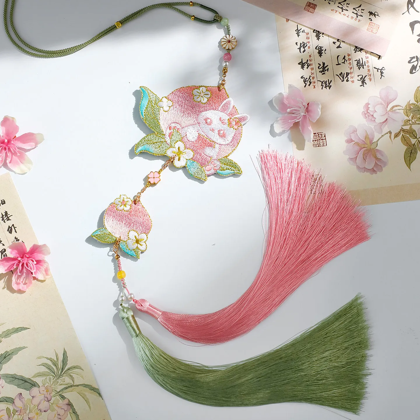 Chinese Traditional Hanfu Pendant Peach Pink Rabbit Double Sided Embroidery Contrast Tassel Charm For Cheongsam Cosplay Day Wear
