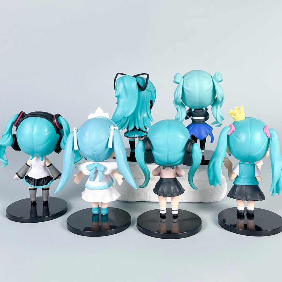 11 cm Anime Nuovo Hatsune Miku Figura Mini Personaggio Ornamenti Kawai Green Hatsune Decorazione della scrivania di Casa Giocattolo per adulti Regalo di compleanno per bambini