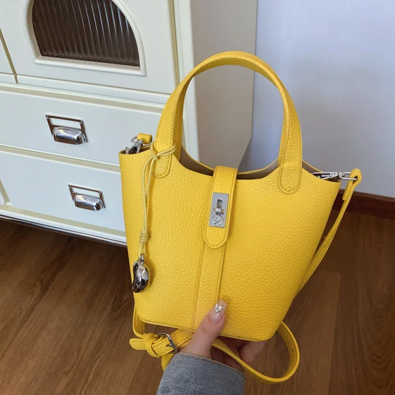 

2025 Trend PU Leather Small Crossbody Bag Women Summer Versatile Handle Bucket Bags Lady Solid Color Handbags