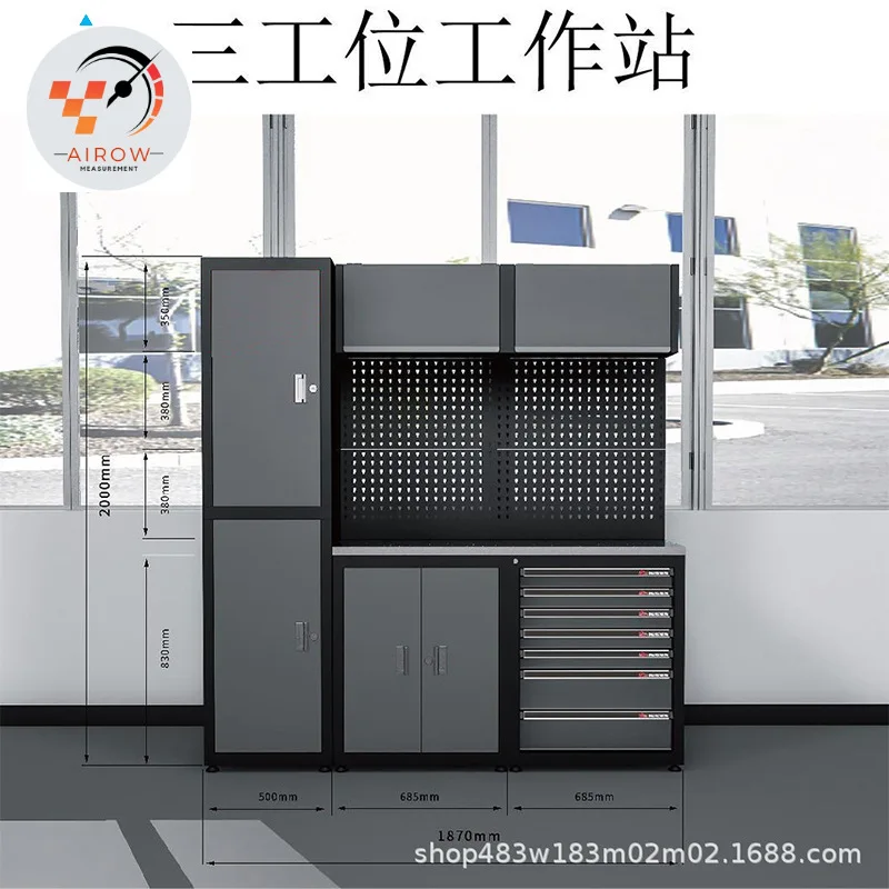 

Трехсекционная инструментальная станция Airow: левый шкаф, двустворчатый шкаф и 7 насосных шкафов