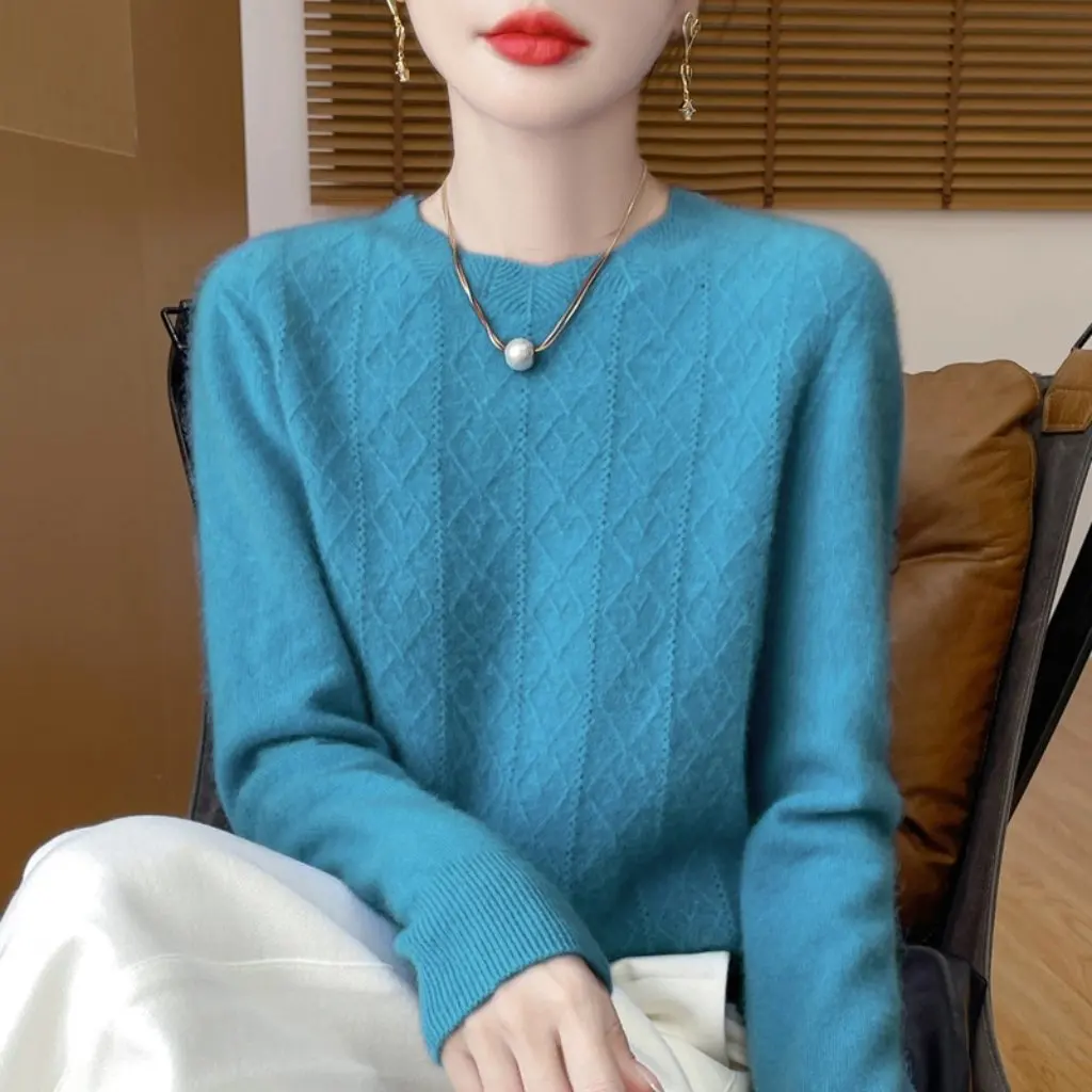 

Women's First-line Readymade Wool Knitted Sweater Solid Color Crewneck Base Layer Warm Autumn Winter New Article