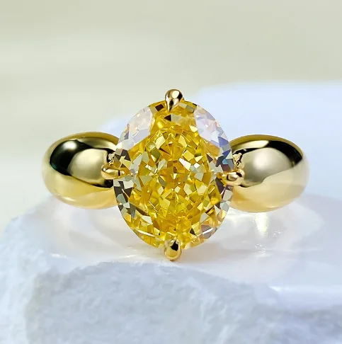 

Hot Selling New Imported High Carbon Diamond 8 * 10mm Ice Flower Cut Yellow Diamond 925 Silver European and American Style Ring