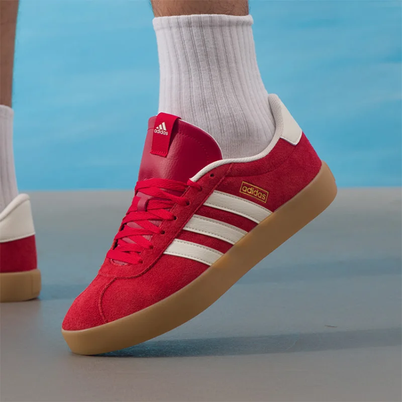 adidas-chaussures-de-skate-en-daim-rouge-a-semelle-en-caoutchouc-baskets-basses-retro-decontractees-a-trois-bandes-blanches-pour-hommes-et-femmes-ki5079