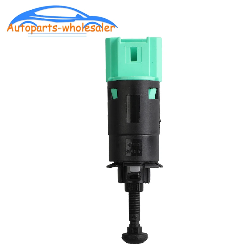 Interruttore per Luci di Arresto 453448: Recensione Pratica e Guida all’Installazione per Auto Citroën e Peugeot