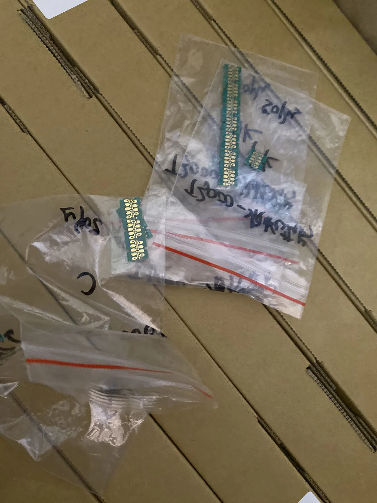 

Чип картриджа T6941-T6945 для принтера Epson SureColor T3000 T5000 T7000 T3070 T5070 T7070 T3200 T5200 T7200 T3270 T5270 T7270