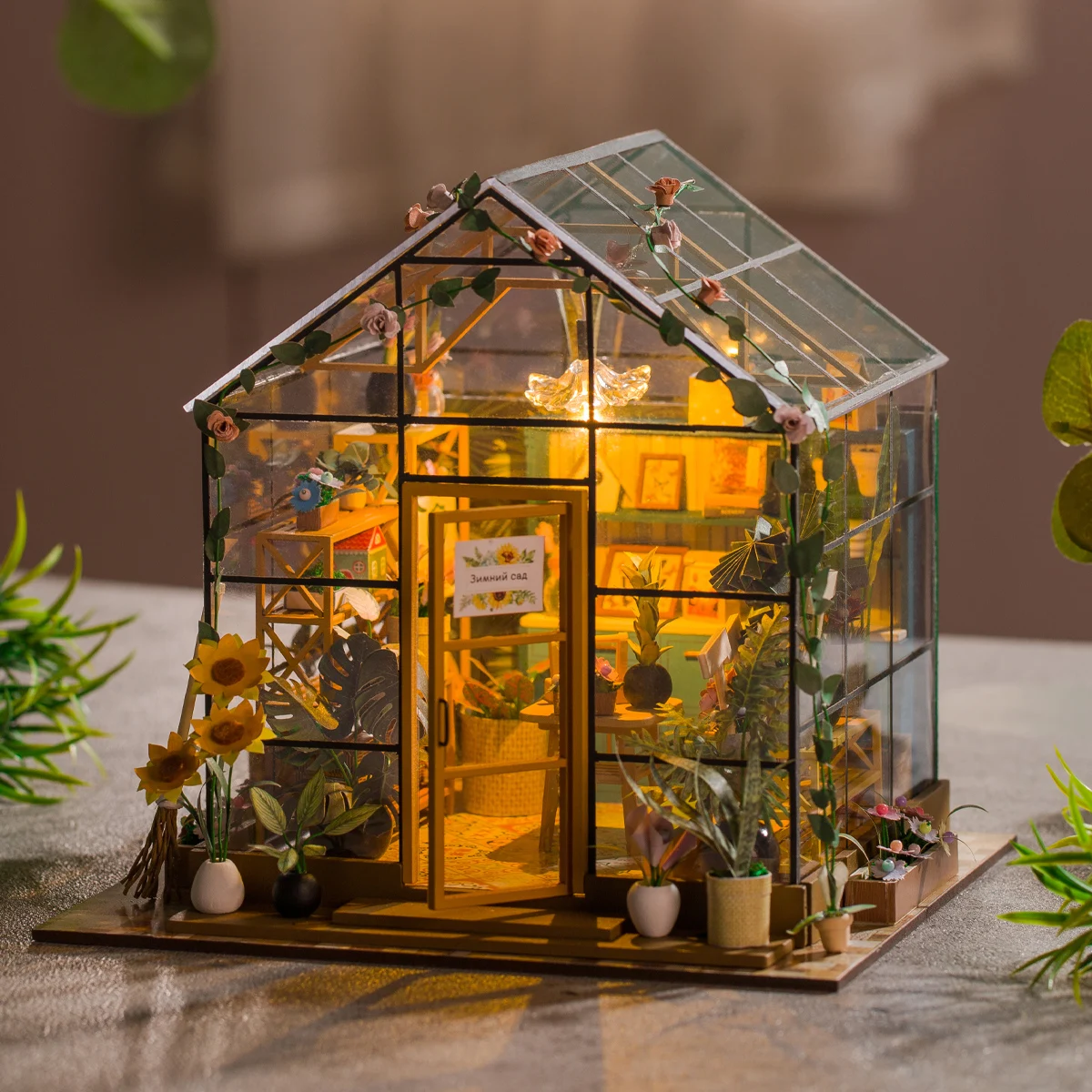 DIY Micro House Kit, Haus für Erwachsene, möbliertes Mini-Haus, Halloween/Weihnachts dekoration/Geschenke für Familie und Freunde