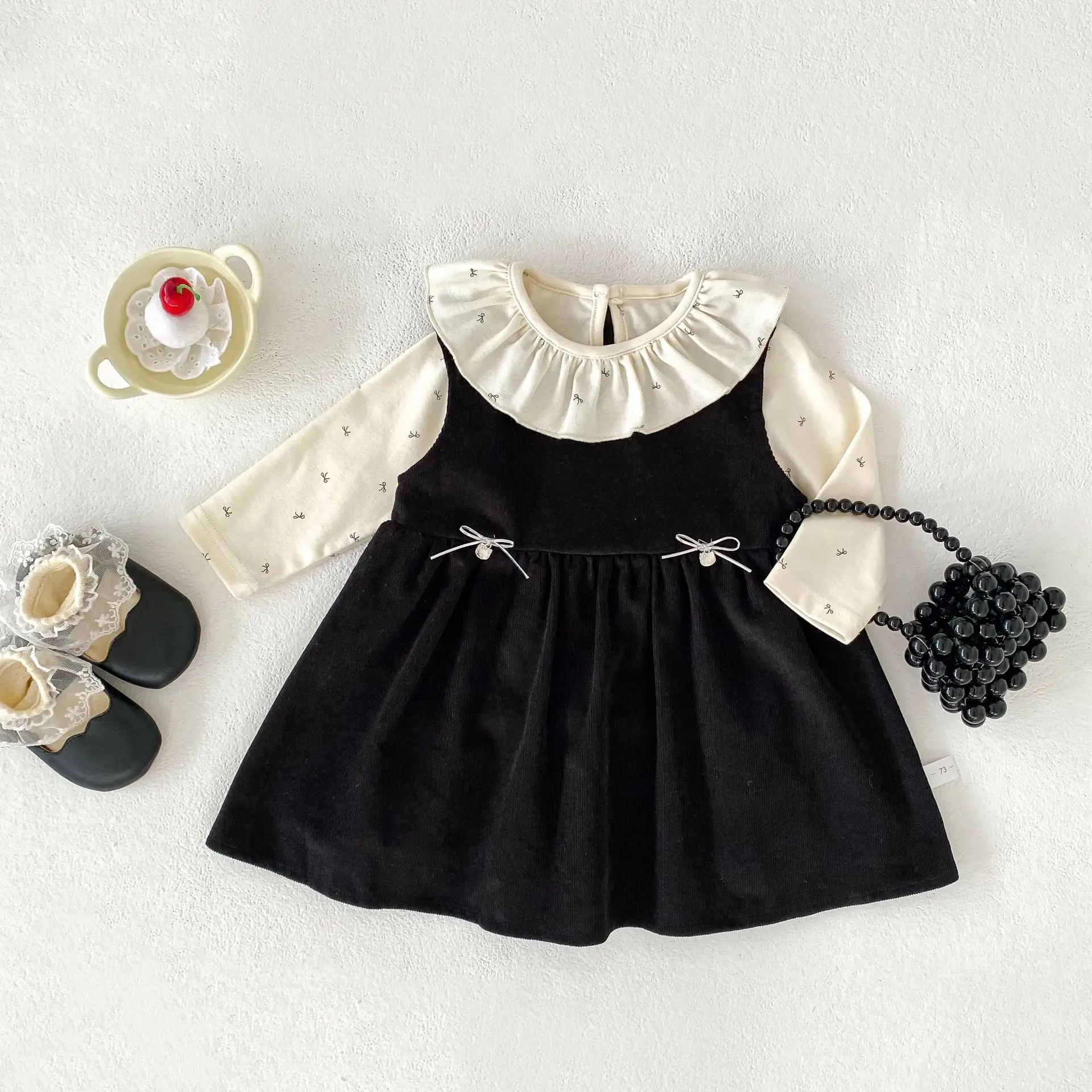 2026 Autumn Korean Girls' Bow Vest Dress Versatile Polka Dot Lace Collar Base Shirt Dress Set