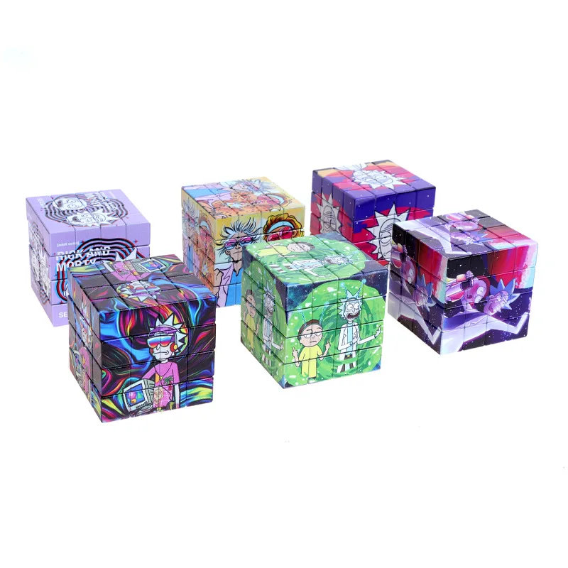 New plastic  cube smoke grinder 58MM four-layer grinder square rotatable printing smoke breaker multicolor