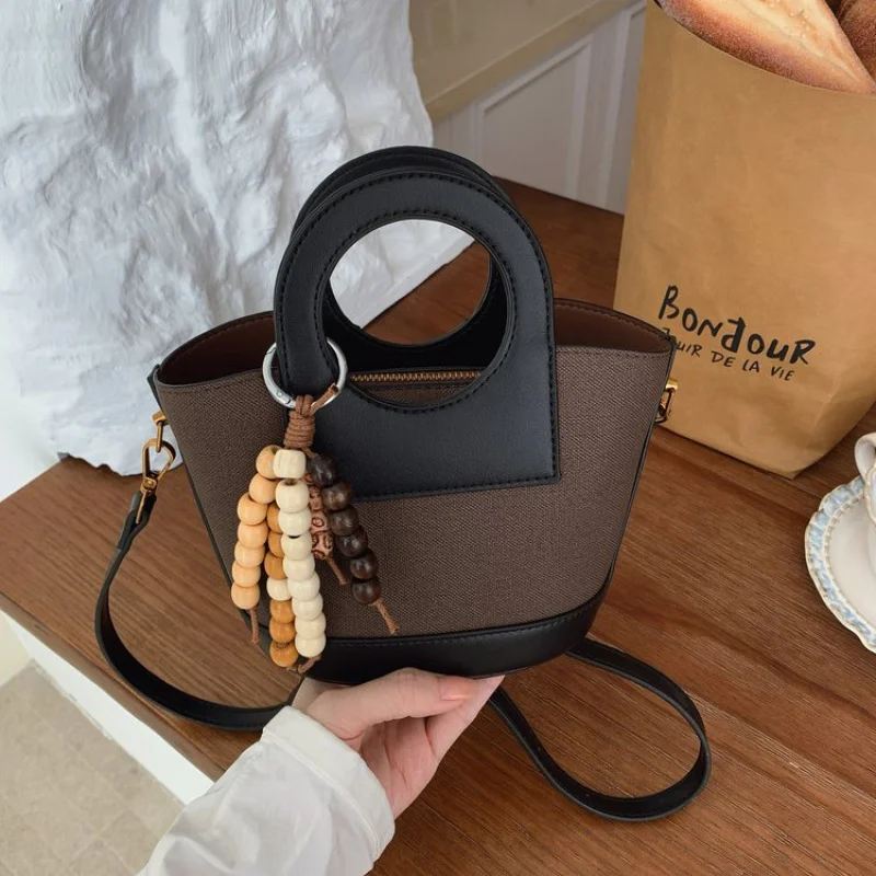 

Leisure Simple Crossbody Bag Women Vintage Fashion Casual Purse With Logo Design For Daily Activities