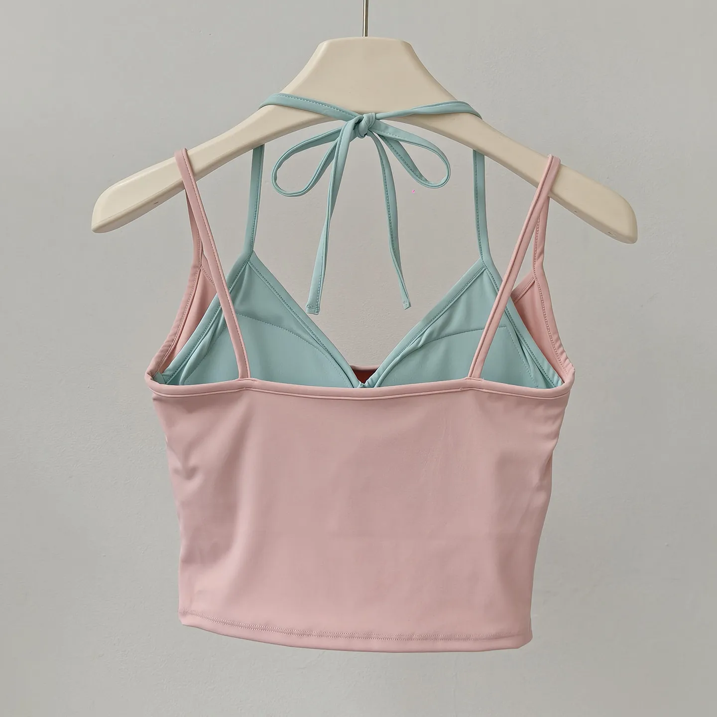 Yoga-Top für Damen, Sport-BH mit festen Cups, zweifarbig, zweiteiliger Look, Pilates-Träger-Unterwäsche, Fitnesskleidung, Sportbekleidung – Detail 6