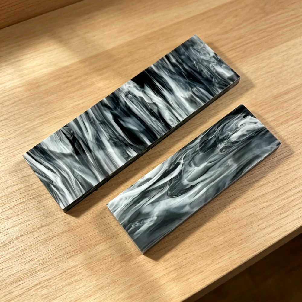 2 Specifications High-quality Acrylic Marble Pattern Design Handle Material Portable Pocket Outdoor Knives Reinforced Materials