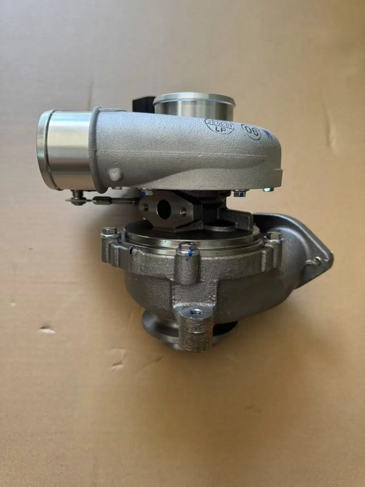 GT1752 LR006862 LR024702 753546-5023 Turbocharger for SOOPA Freelander2.2T