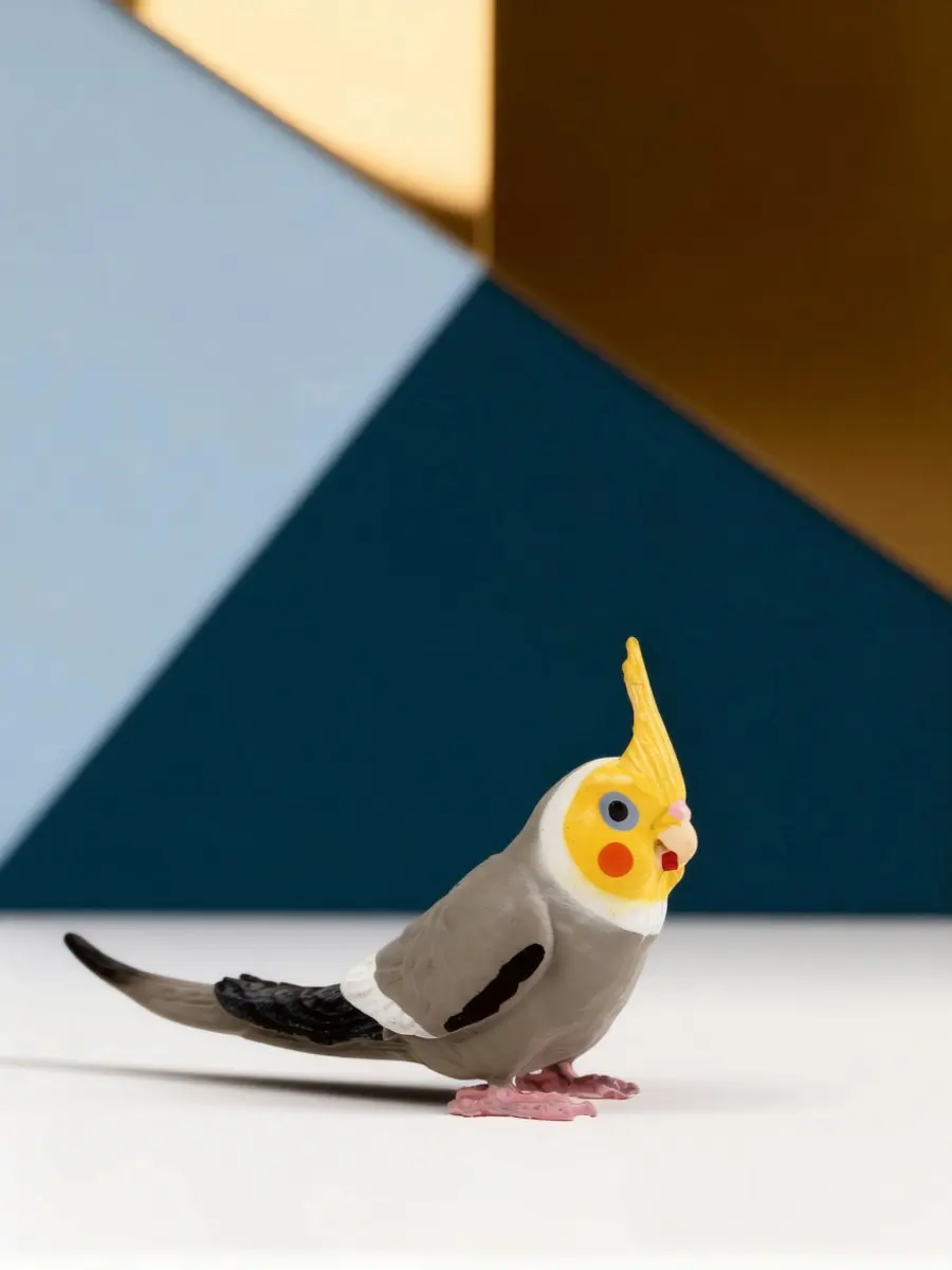 High Detail Cockatiel Parrot Ornament Realistic Bird Decoration for Home Office Patio Balcony Shelf Table Nature Theme Sturdy