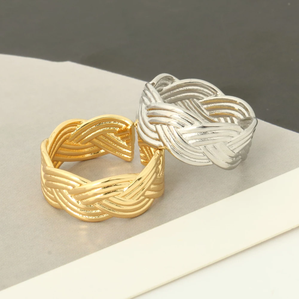 Nyh Fashion Twisted…