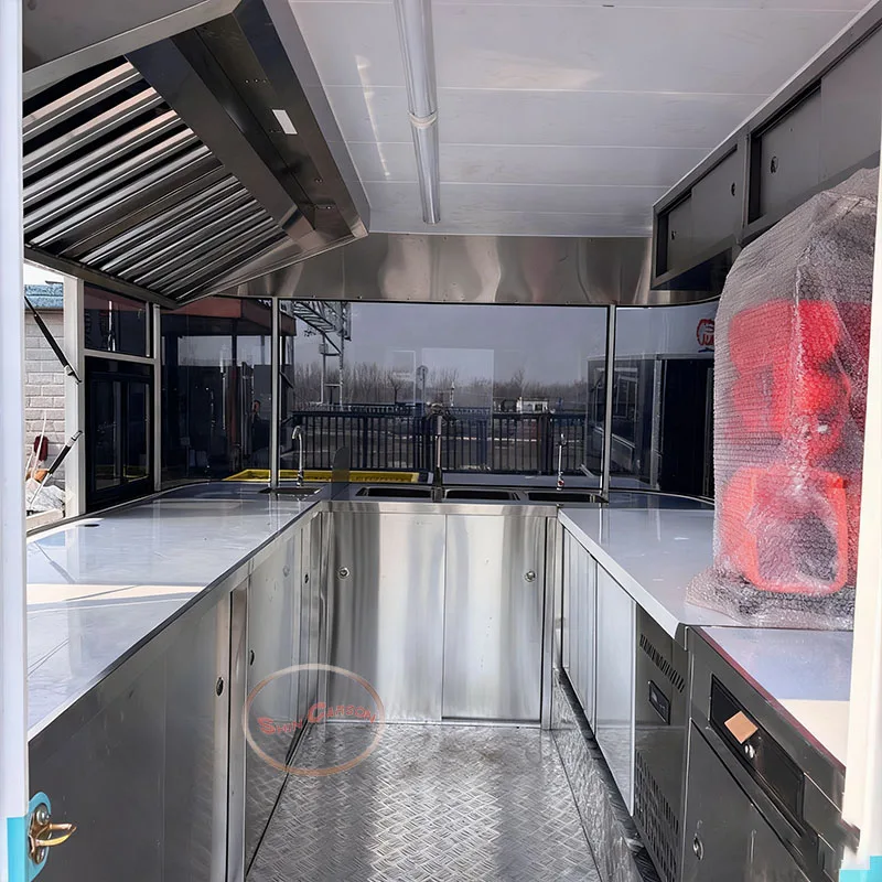 مقطورة طعام خارجية، جسم رئيسي، أزرق وأبيض، تصميم خارجي على الطراز الأمريكي القديم، حامل مطبخ متنقل