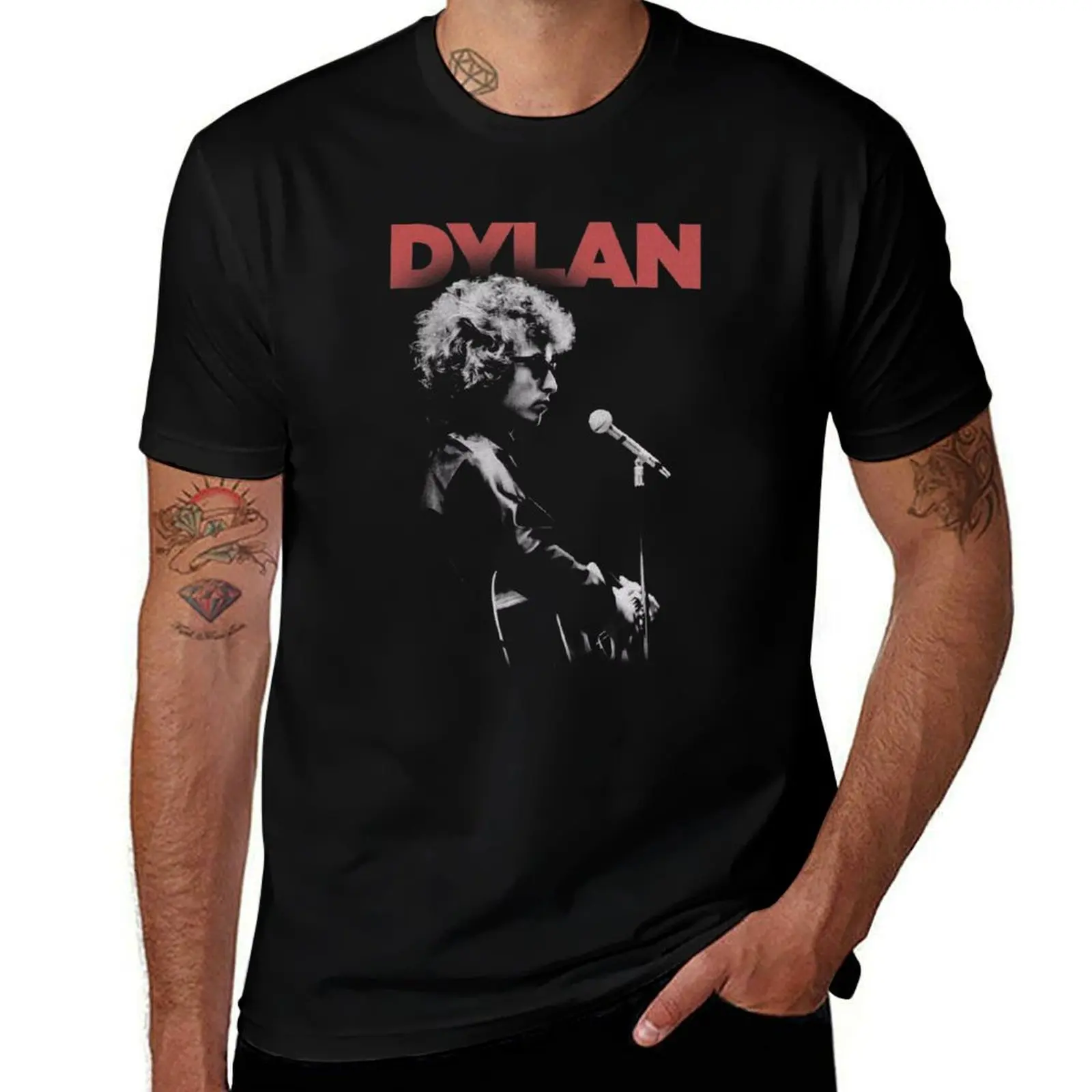 

Wild dog Bob Dylan and classic motorcycle T-Shirt luxury t-shirt blue archive luxury designer mens t shirt