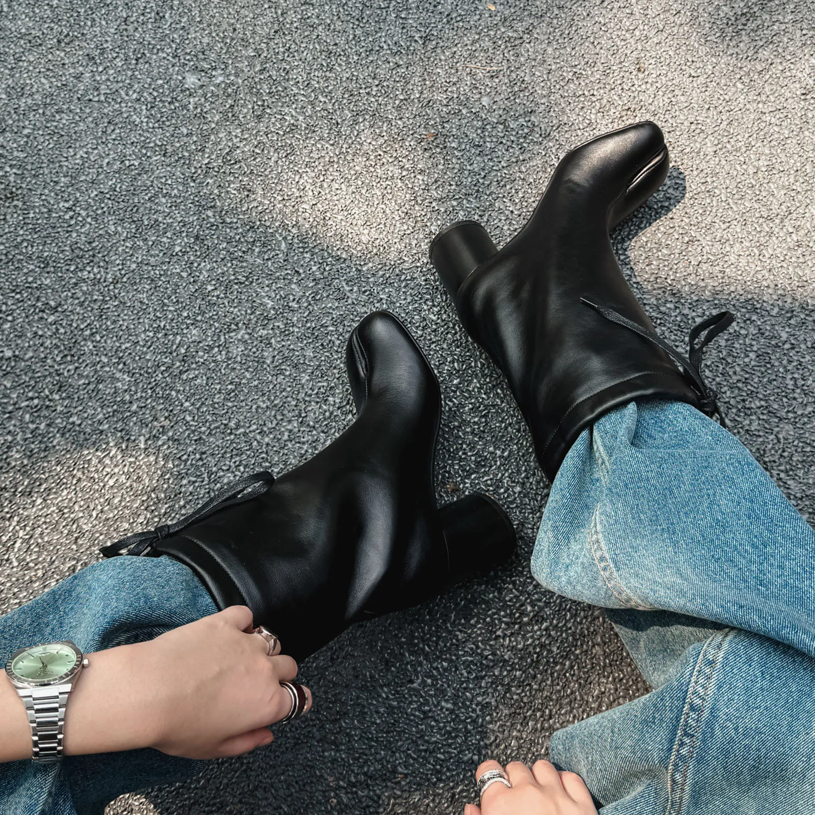 

Arden Furtado 2025 Autumn cowhide Split toe Modern boots Square toe Chunky heels Lace up Short boots Large size Women's Boots