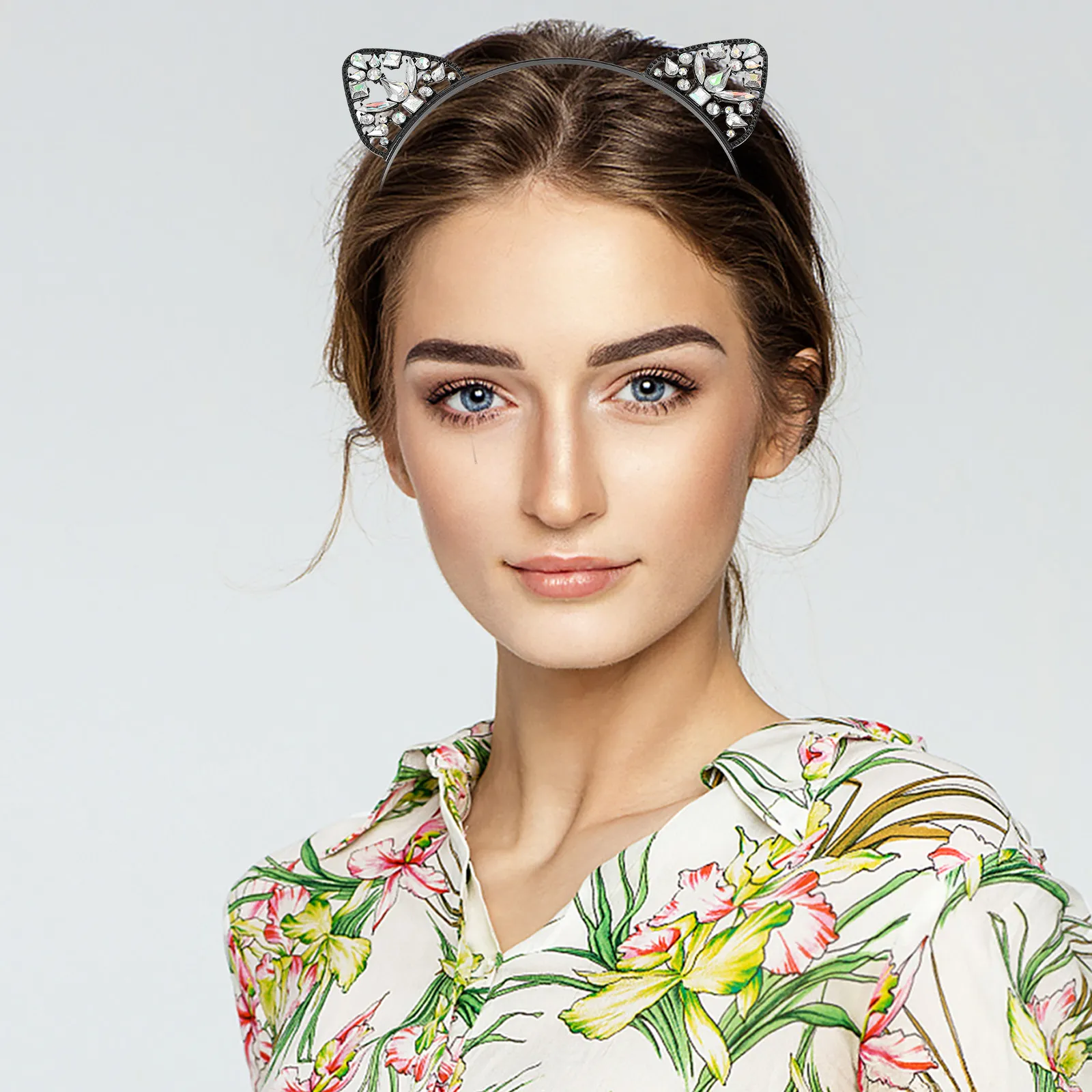 

Набор из 3 ободков для волос с кристаллами и стразами в виде кошачьих ушек, очаровательный женский ободок для косплея, вечеринок, конкурсов, подарков, фотосессий, аксессуар