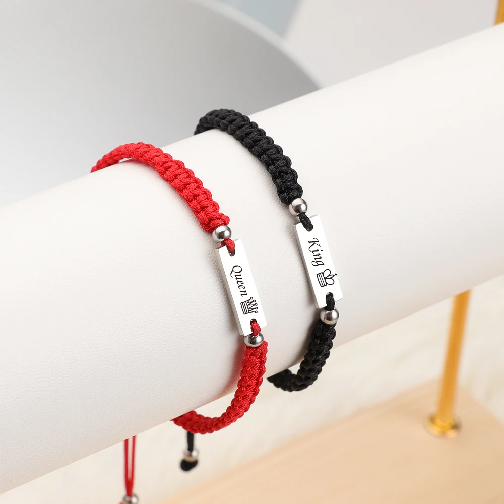 2pcs Stainless Steel Nameplate Couple Woven Bracelet KING QUEEN Red Rope Lucky Hand Rope Jewelry Gift for Men and Women