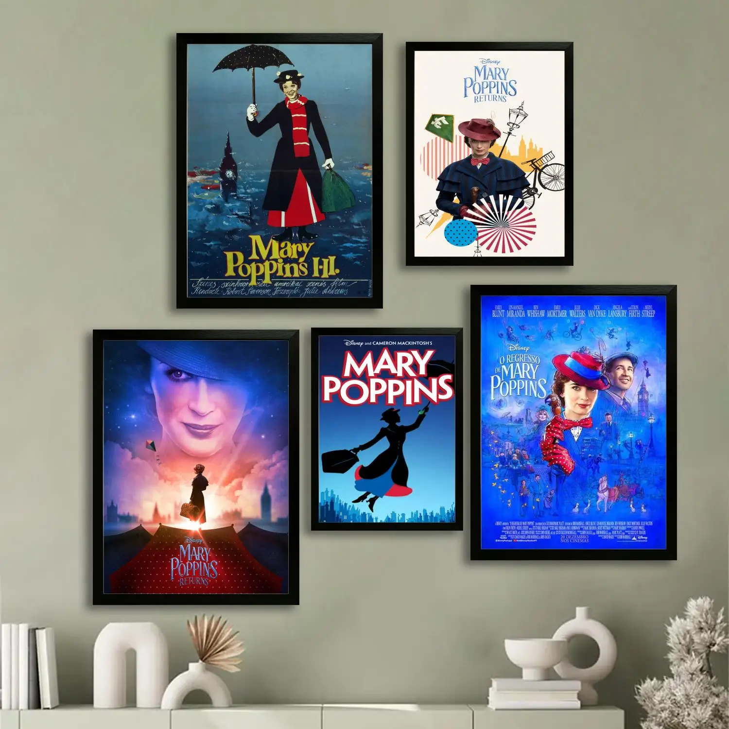 

Mary Poppins Canvas Art Poster and Wall Art, Picture Print, Modern Family Bedroom Decor,Decorative painting
