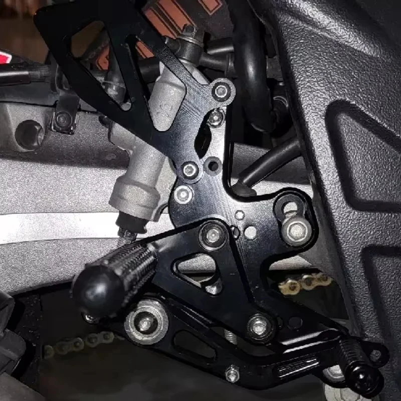 For Honda CB650R CBR650R CB650F CBR650F CB CBR 650 F R  Adjustable Rider Rearset Footrests Foot Pegs Motorcycle Raised Footpeg