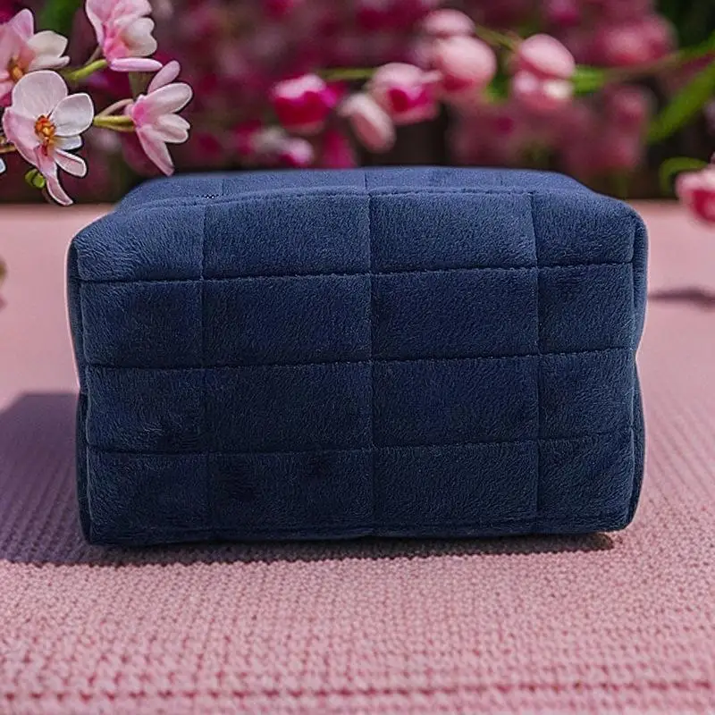 Cute Fur Makeup Bag For Women Zipper Large Solid Color Cosmetic Bag Travel Make Up Toiletry Bag Washing Pouch Plush Pen Pouch