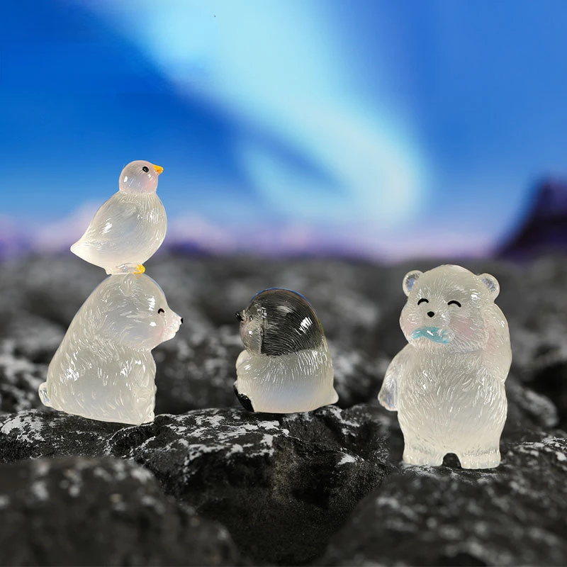 8PCS Luminous Polar Bear Miniatures Glow in The Dark Mini Seagull Glacier Figurines Cute Garden Flower Pots Micro Landscapes