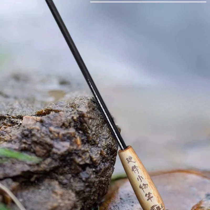 

Compact Carbon Creek Rod - 3-Section Portable Kit with Anti-Break Joints, Ideal for Beginners & Micro Fishing practical