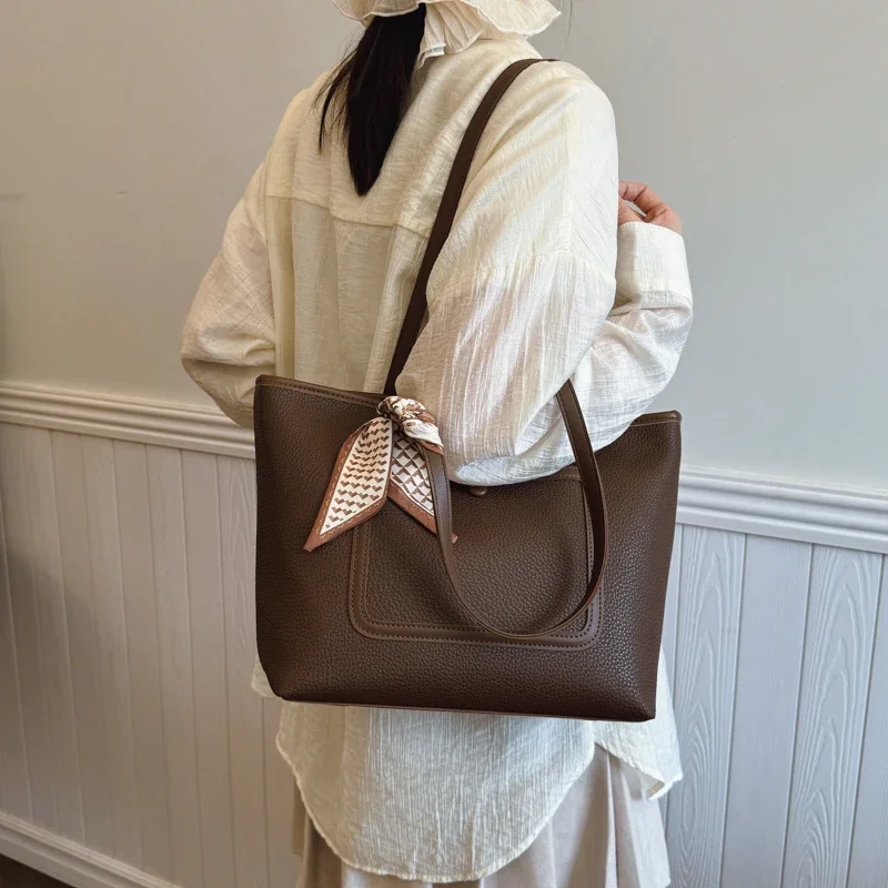 

Women Leather Fashion Luxury Classic Designer Shoulder Tote Bag Elegant Crossbody Handbag For Daily Urban Use