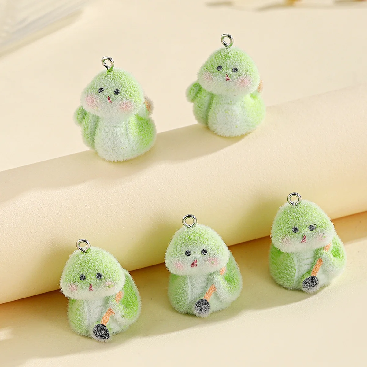 20pcs Flocking resin Charms 3D cute Little green snake Pendants For Necklaces Earrings DIY crafts Jewelry make Accessories