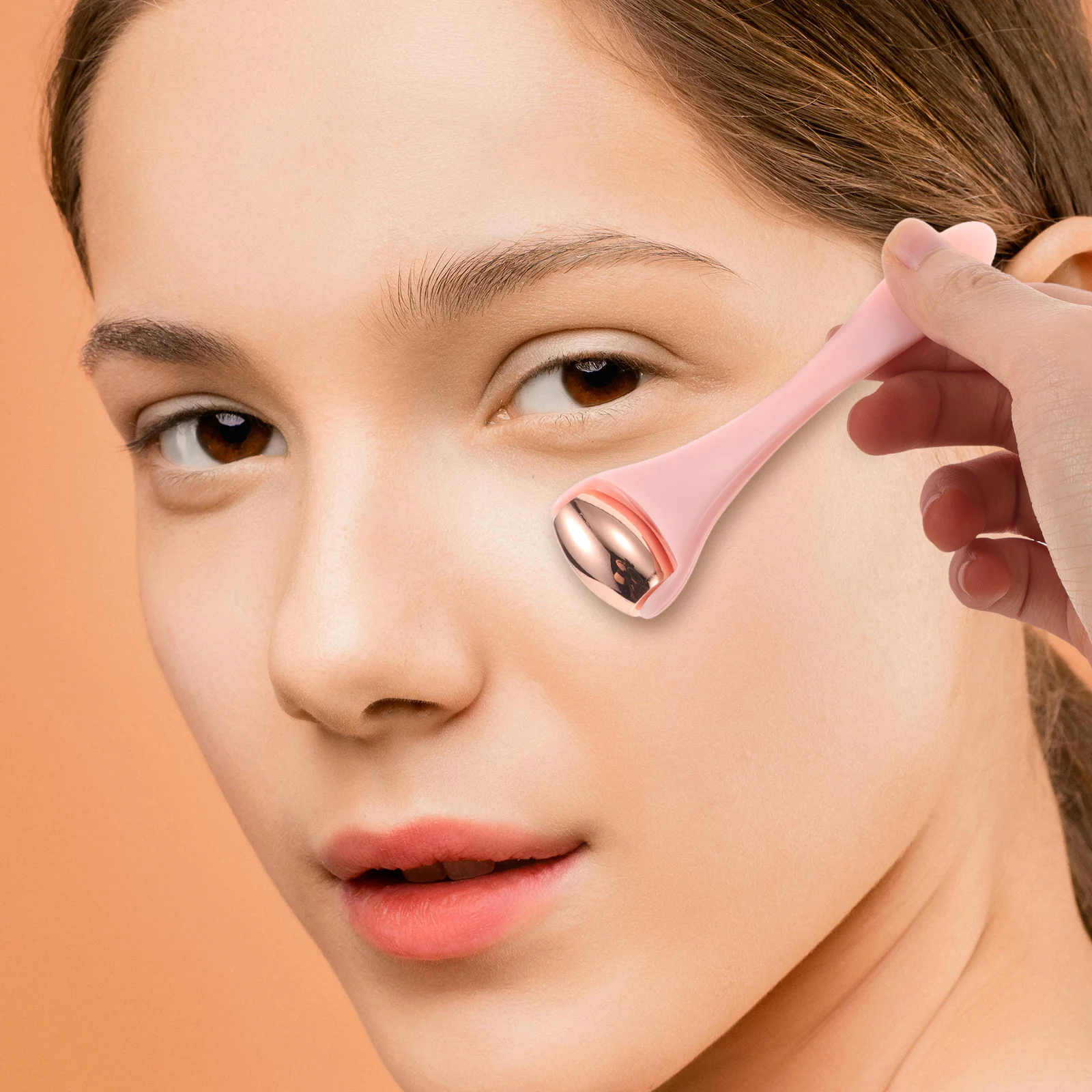 Rullo di metallo per le occhiaie Sollievo dal gonfiore Riduzione dell'affaticamento degli occhi Strumento di massaggio facciale Raffreddamento Dispositivo per la cura del viso e del collo Occhi