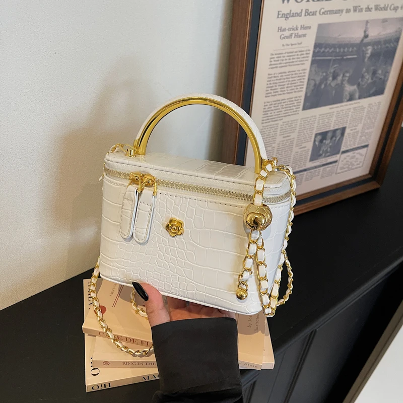 

Mom' Bag Elegant Classic Shoulder Bag For Ladies - Women's Leather Handbag By Famous Designer Luxury Brand