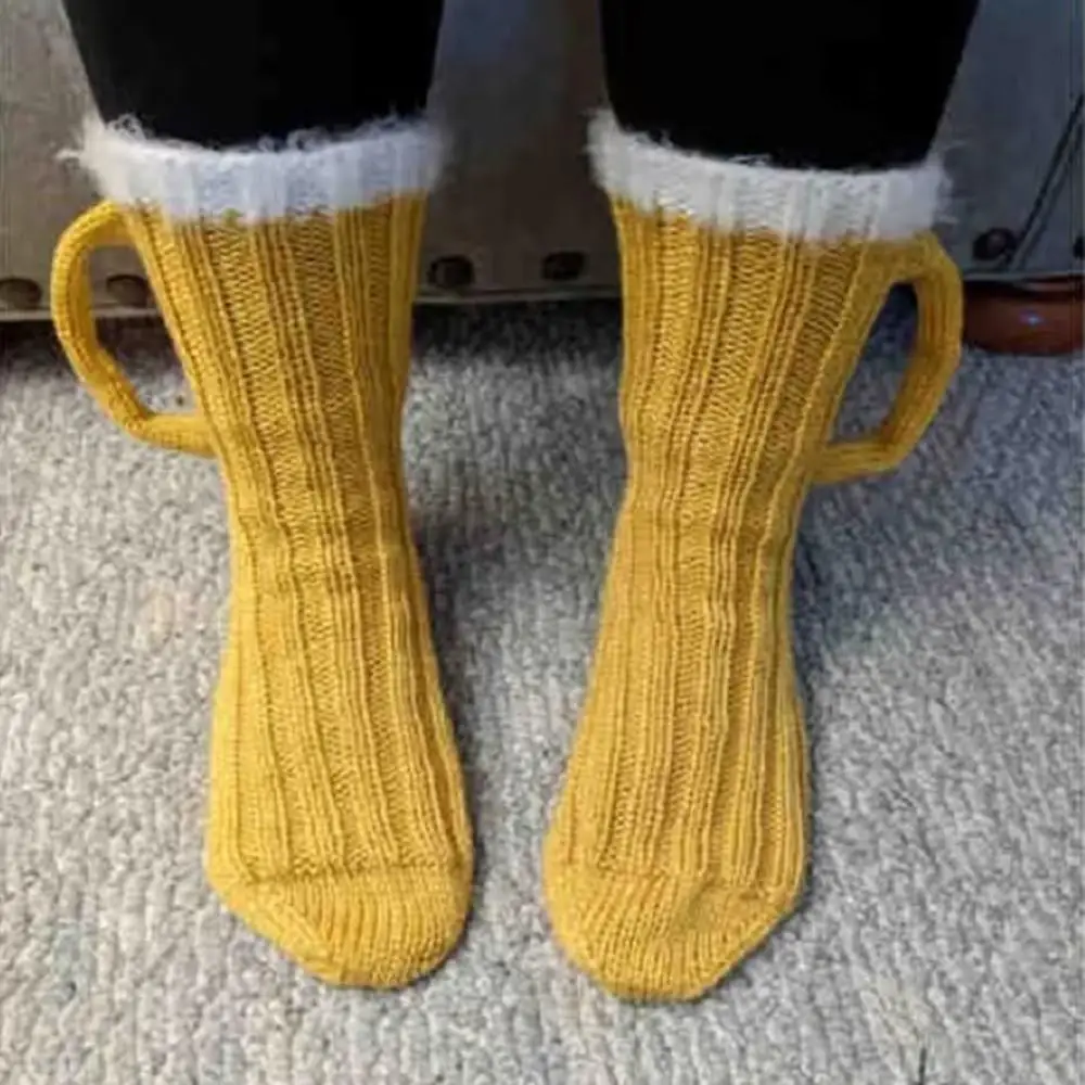 مضحك عيد الميلاد كوب للبيرة الجوارب الرجال الدافئة محبوك جوارب يمكن السير بها على الأرض النساء الشتاء لينة الصوفية منتصف العجل الجوارب مهرجان هدايا السنة الجديدة #2