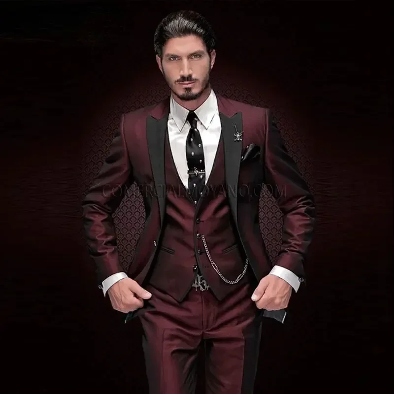 2024 New Arrival Peak Black Lapel Groom Tuxedos Burgundy Men Suits Wedding 3 Pieces(Jacket+Pant+Vest+Tie)traje De Novio Par