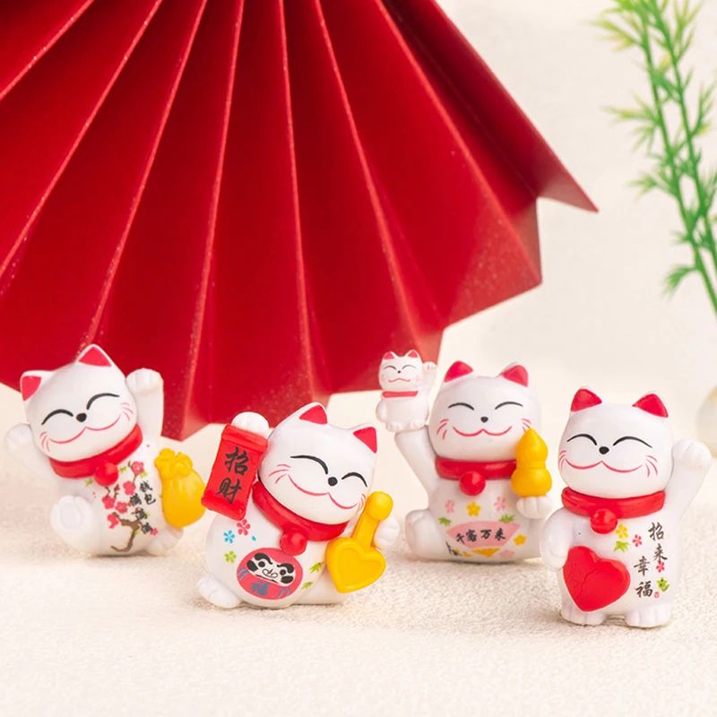 1PC Mini Lucky Cat Decoration Home Decor Kawaii Lucky Cat Maneki Neko Ornament Creative Toy For Sculpture Statue Decor random