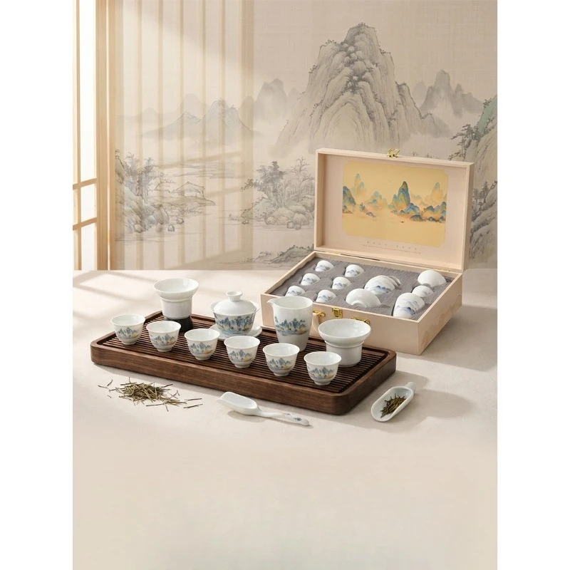 

White Porcelain Tea Set Gift Box in Traditional Chinese Style As A Souvenir for Customers.Includes High-end Tea Cups and Teapots