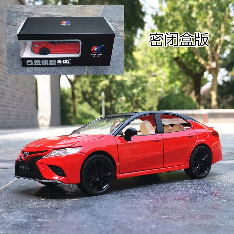 1:24 Toyota Camry modello di auto in lega giocattoli per ragazzo 6 porte possono essere aperte corpo in metallo telaio in plastica pneumatico in