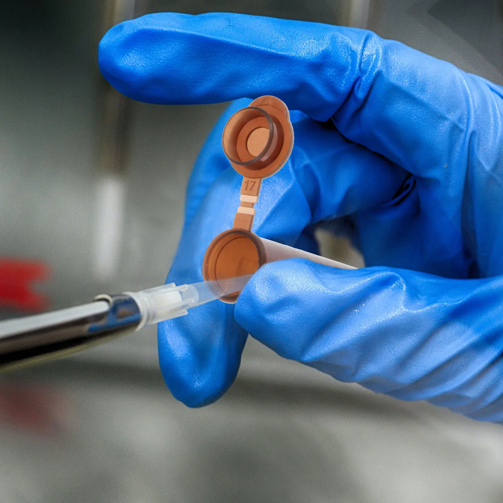 300 قطعة أنابيب الطرد المركزي 5 مل من البلاستيك البني المتدرج قاعدة مستديرة للاستخدام البيولوجي الطبي