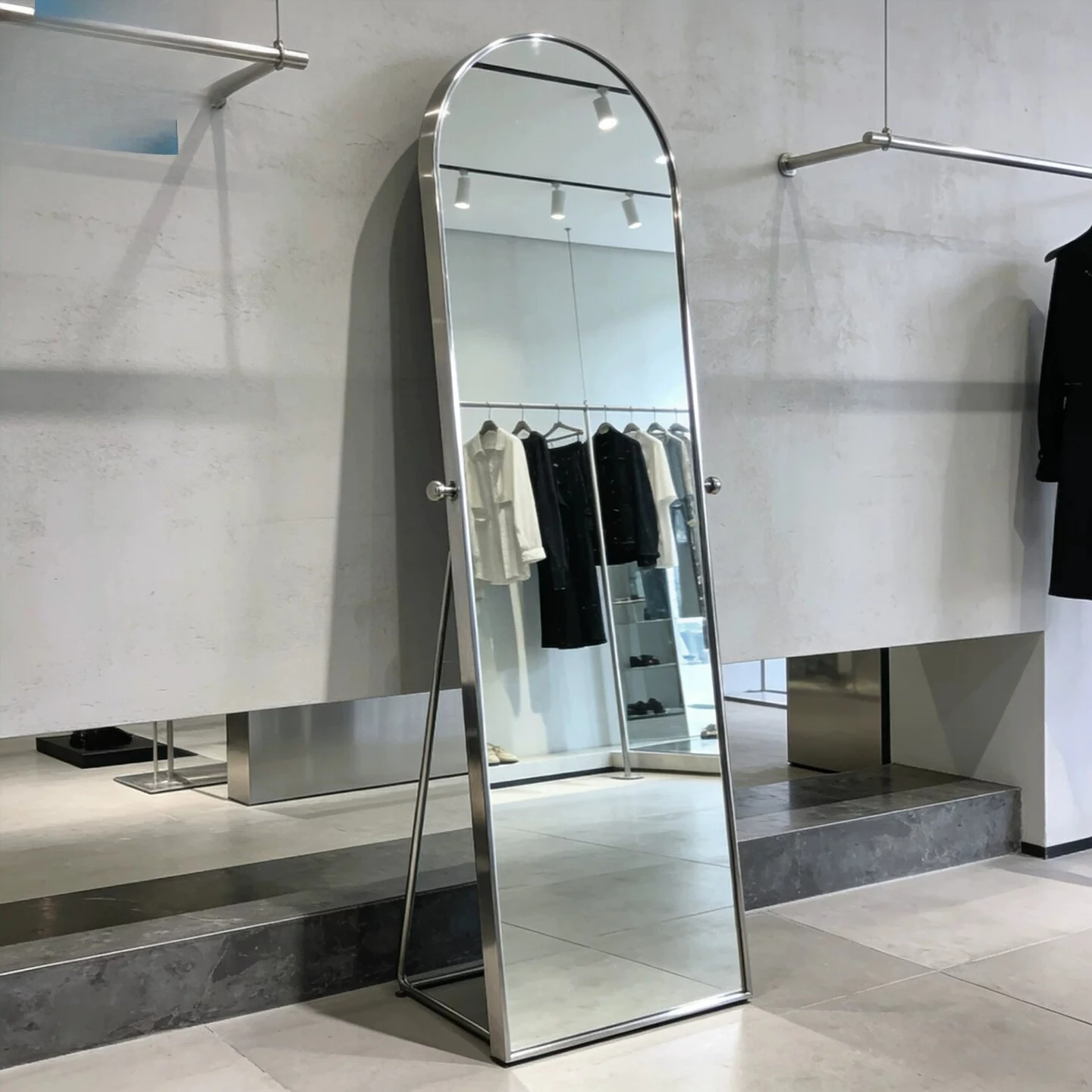 Modern simple clothing store fitting mirror full body floor mirror stainless steel wall dressing mirror does not deform