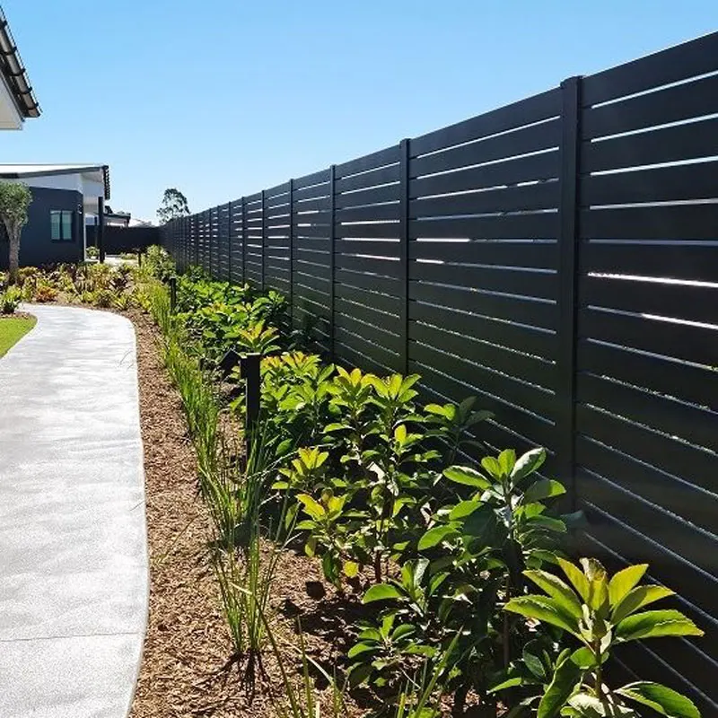 Outdoor Aluminium Blade Slat Fence Waterproof  Rust Privacy Fencing Easy Assembly Low Maintenance Garden Boundary Fence