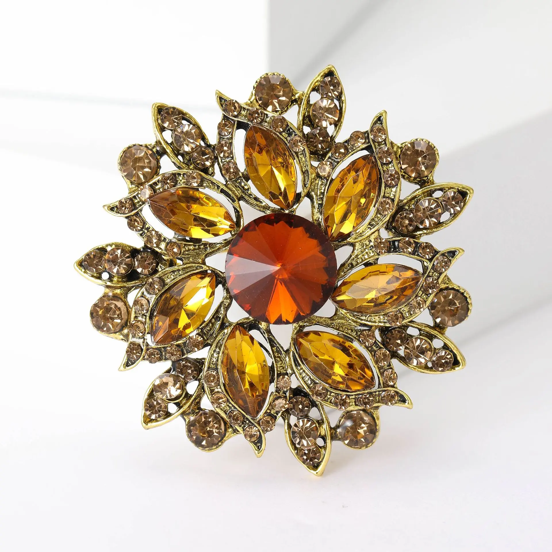 Anmutige Luxus-Kristall-Broschen mit runden Blüten für Damen, trendige Zirkon-Anstecknadeln, Schmuck für Party, Büro, Anzug, Dekoration, Festivalgeschenk – Detail 30