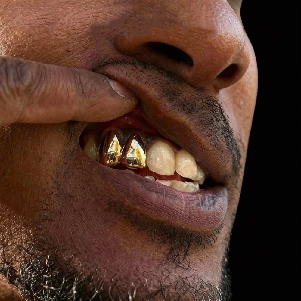 Unisex Double Hollow Fangs Grillz Hip Hop Smooth Dental Grills Jewelry Tooth Caps Gift for Teeth Braces