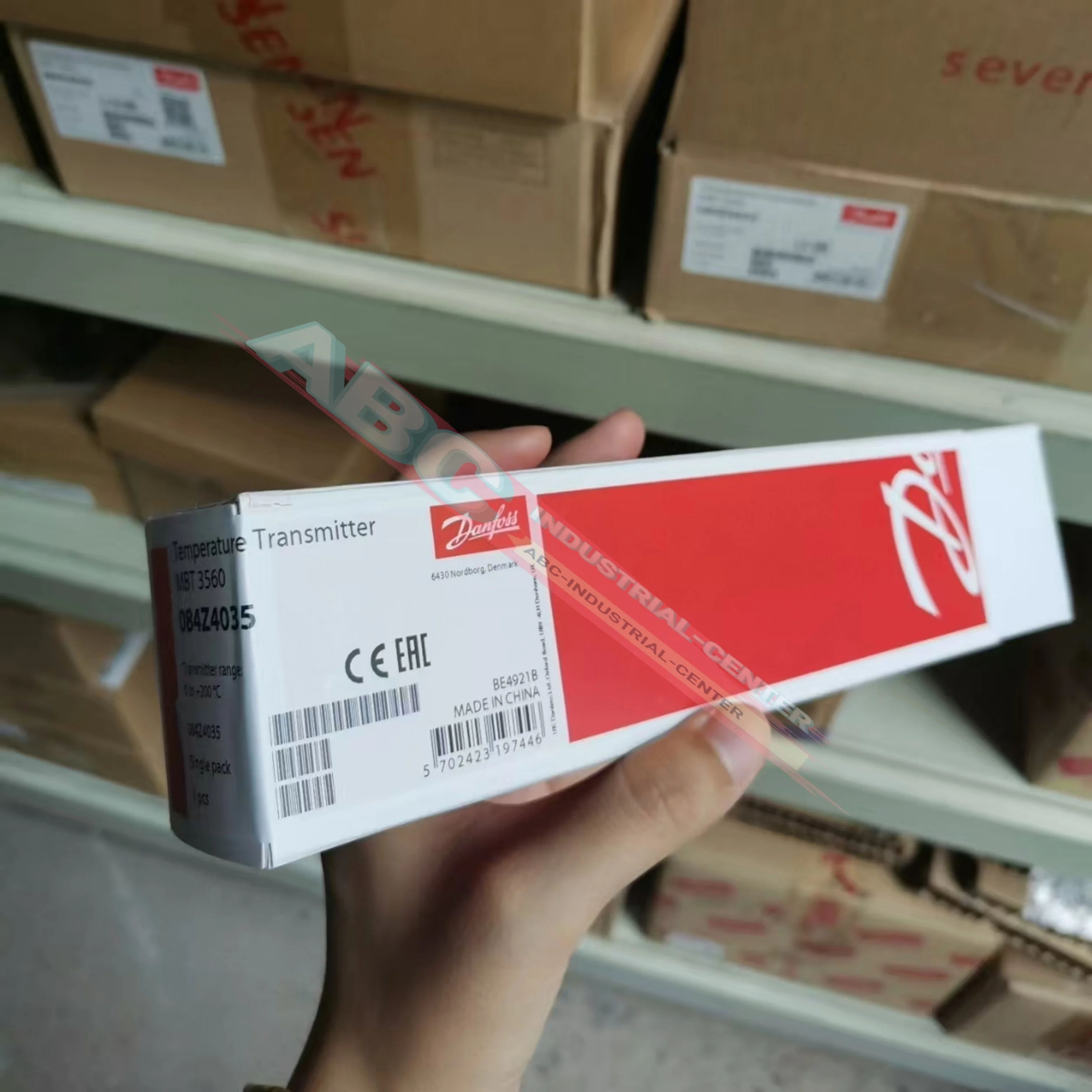 

Brand new 084Z2450 MBT3250 084Z4030 MBT3560 084Z4035 MBT3560 temperature sensor