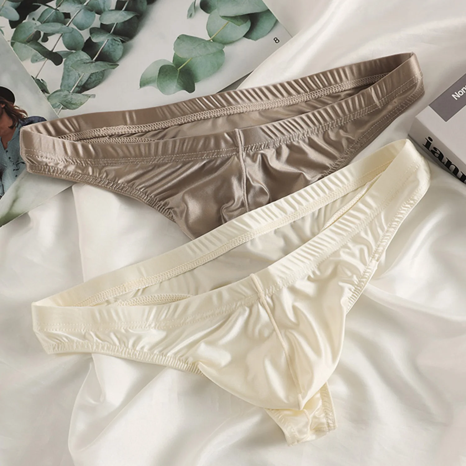 Thong Seksi Satin Sutra Es Pria dengan Thong, Bikini Halus 3 Buah