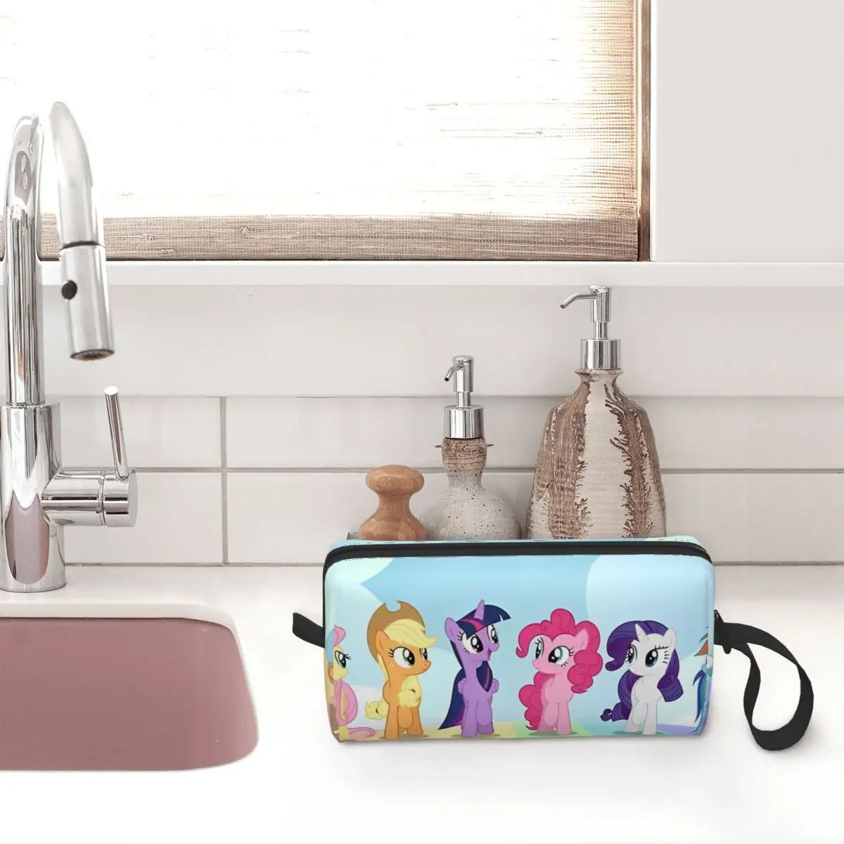 My Little Pony Walking On A Rainbow Makeup Bag Travel Cosmetic Bag Men Women Toiletry Bags Dopp Kit