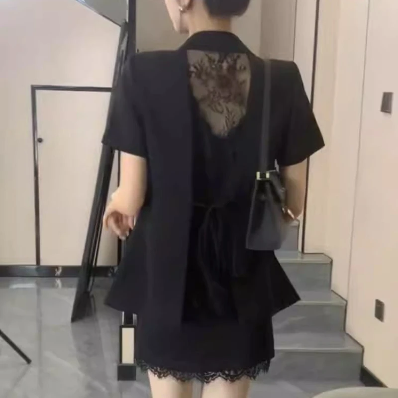 Fashion Women's Suit Skirt 2025 Spring and Summer Solid Color Short Sleeve Blouse Lace Stitching Short Skirt with Lace Halter.