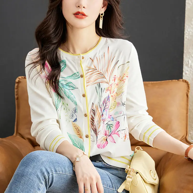 Spring Autumn New Round Neck Long Sleeve Sweater Women High Street Casual Printing Button Cardigan Elegant All-match Chic Tops