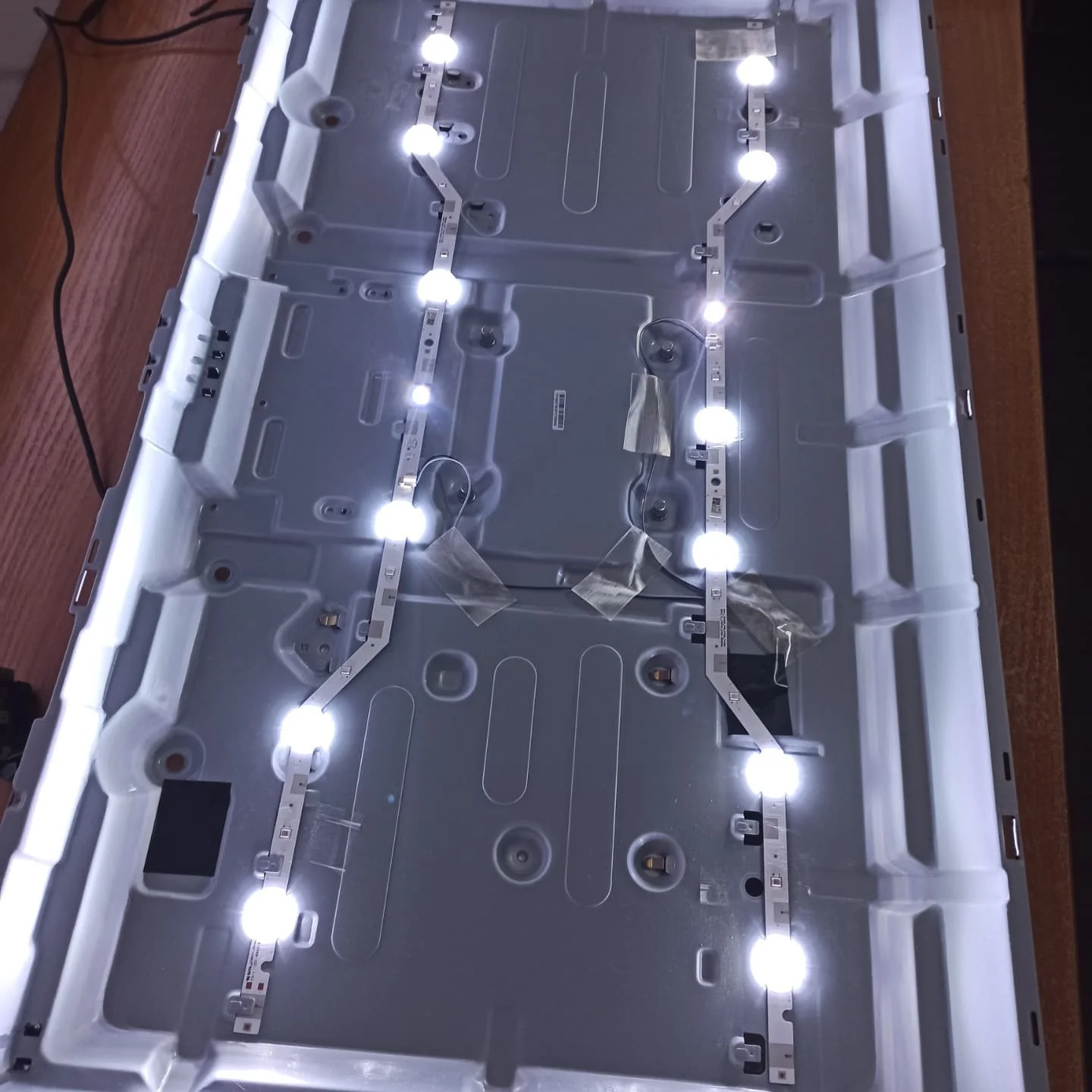 LED Backlight 7LED 2017 SVS32 FHD FCOM_7LEDS V7DN-320SM1-R1 For UE32M5005AK UE32M5005AW UE32M5002AK CY-JM032BGER2V HV320FHB-N10