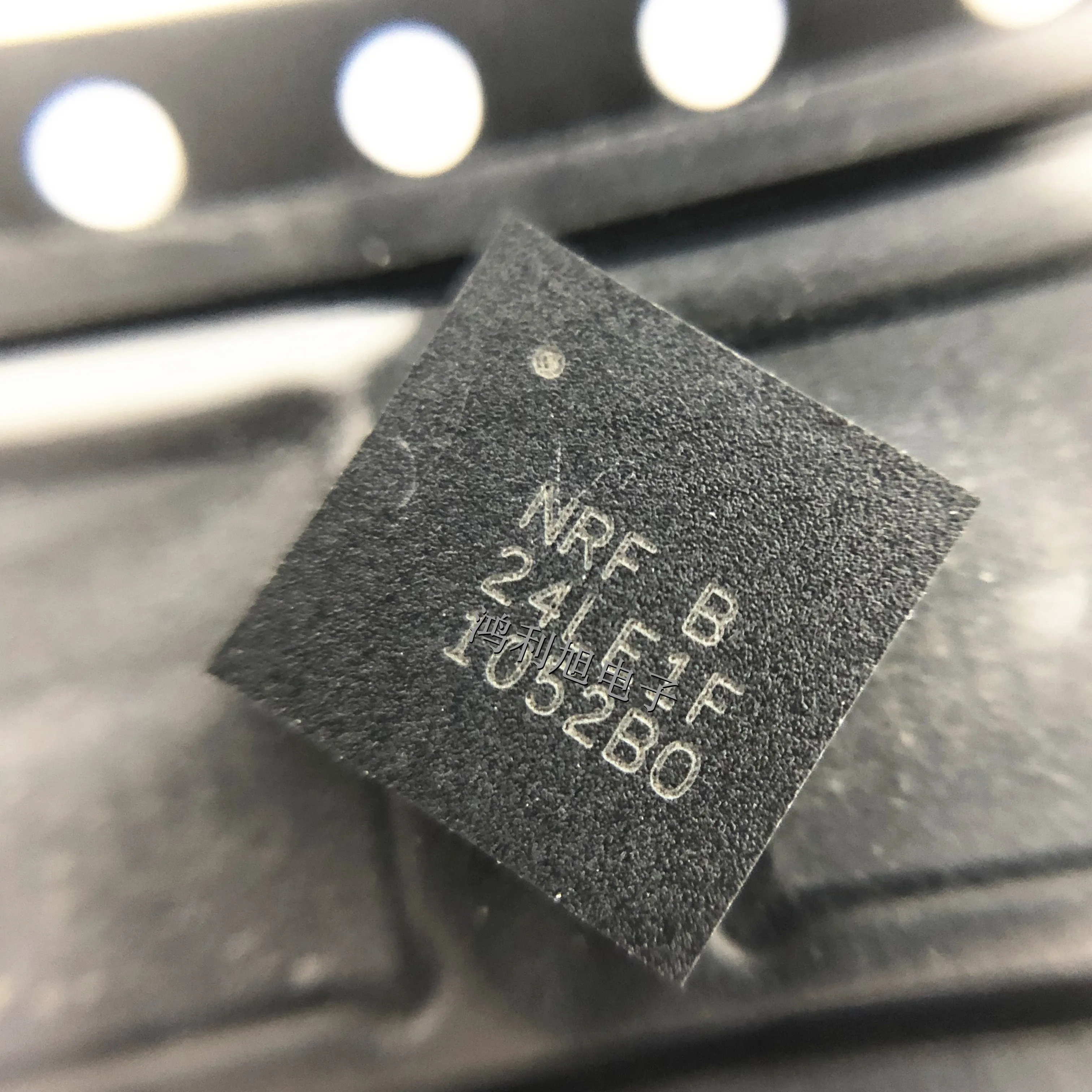 5pcs/Lot NRF24LE1-F16Q48-R QFN-48 MARKING;NRF24LE1F RF Transceiver 2.4GHz RF TRNSCVR W/ EMB MCU